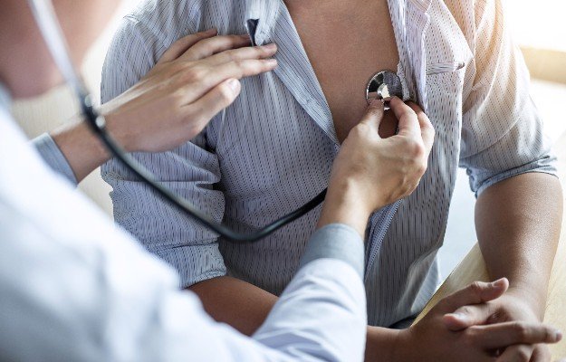 Doctor using a stethoscope checking patient's heart - Cardiovascular Health - ss  | Should You Take Trans-Resveratrol? Benefits For Your Overall Health