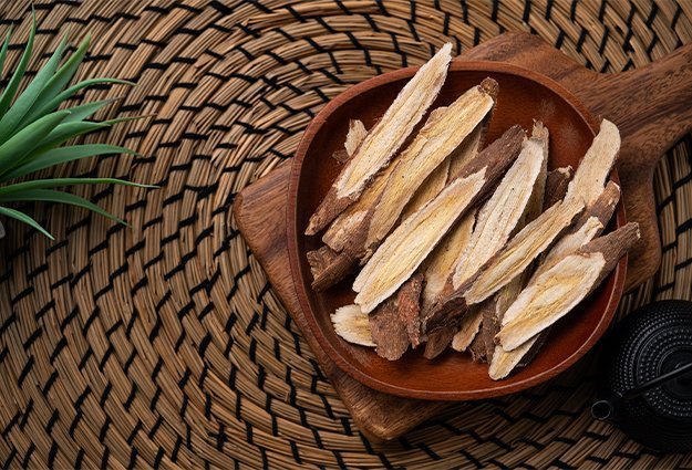 Top view of Chinese traditional herbal medicine As…oot-ss-Astragalus Membranaceus in Making TA-65 | What Is TA-65 and Its Role in Aging?